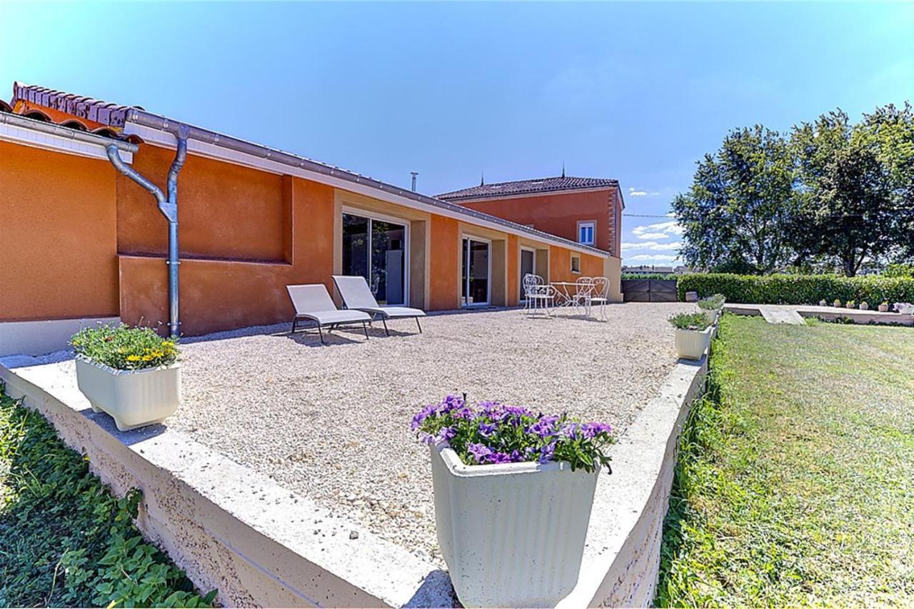 Domaine Des Jardins De La Saone Hotel Tournus Exterior foto